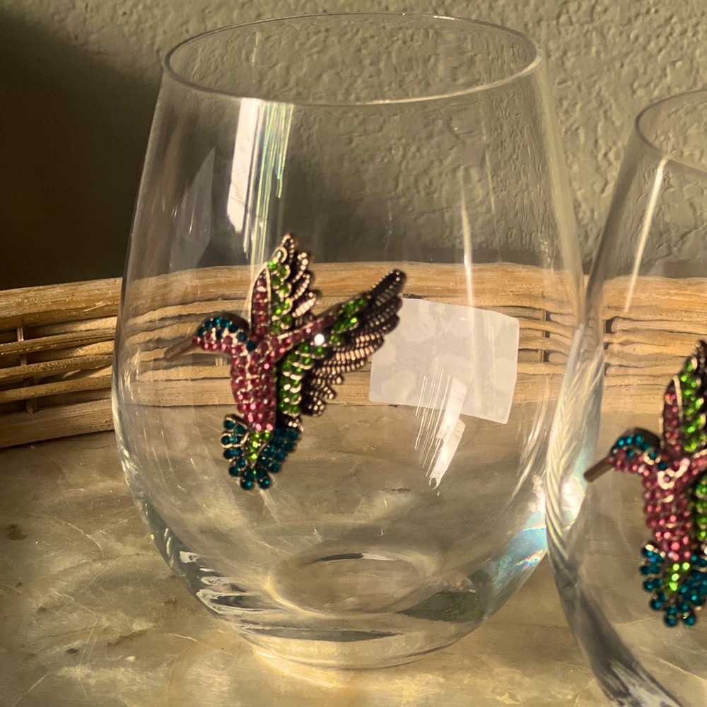 NEW Hummingbird Rhinestone Jeweled stemless wine glass